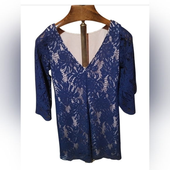Lilly Pulitzer Bellmont Dress - True Navy Paradise Found Lace Detail Size Small - Picture 3 of 9